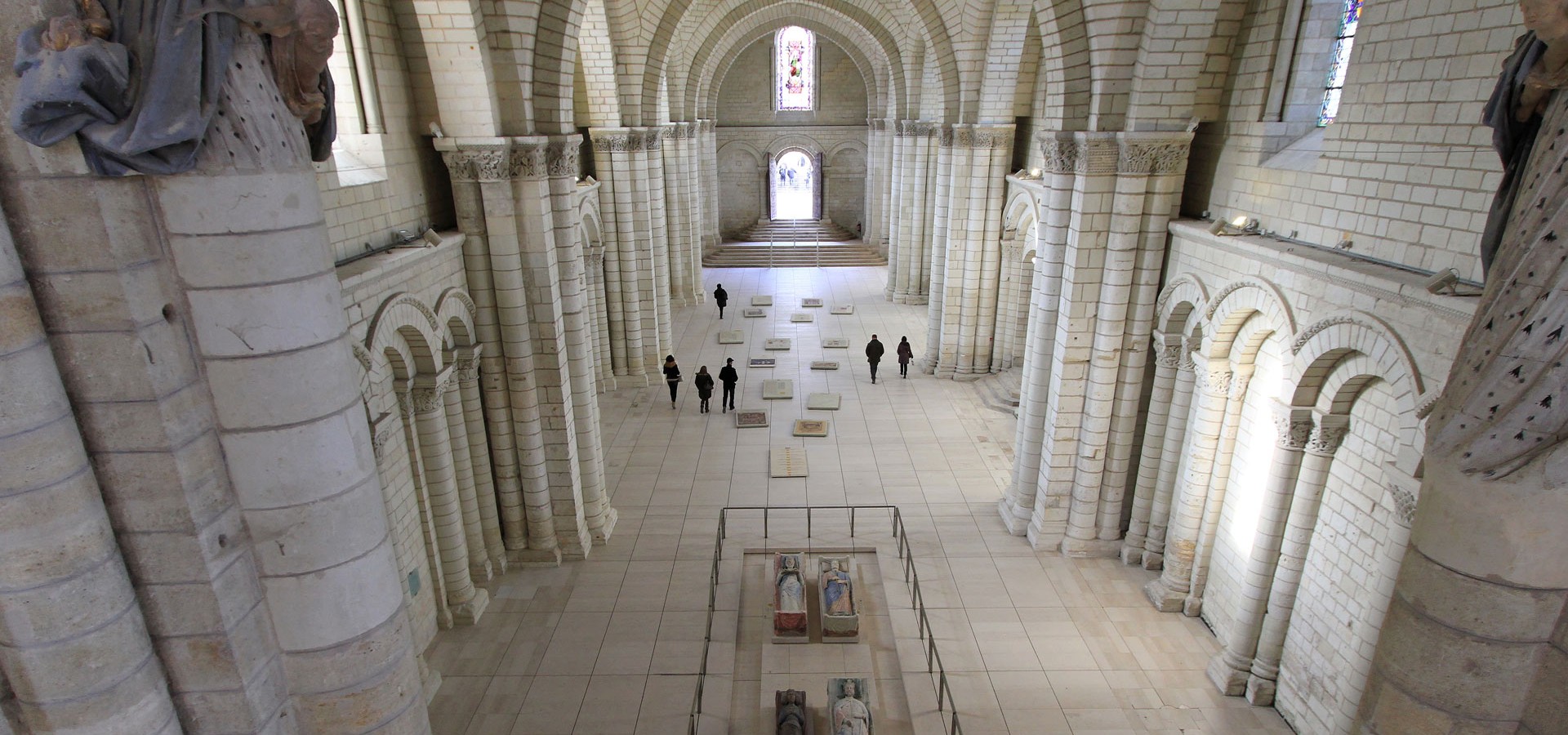 Abbaye Fontevraud - Site de visite incontournables en Pays de la Loire